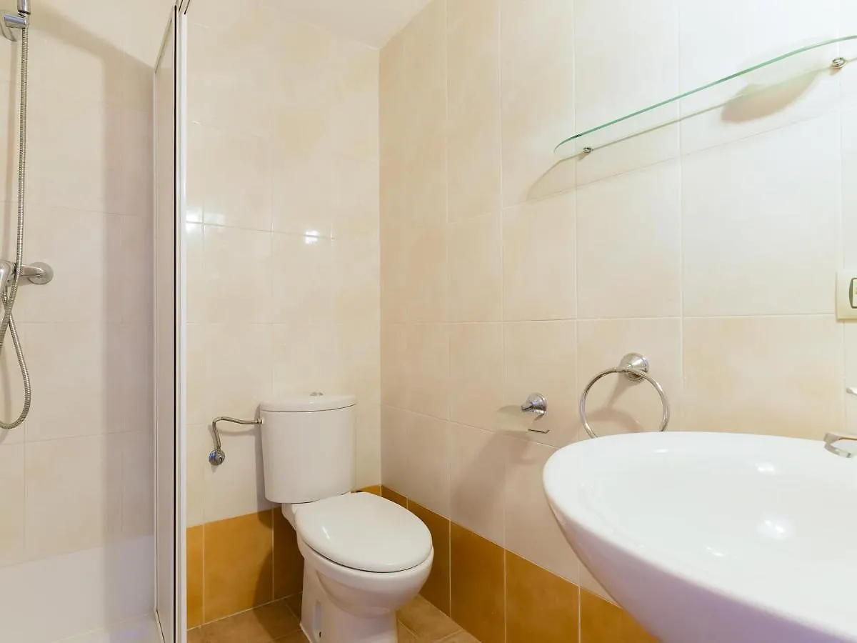 Apartment Apartamento Familiar En Roses Con Piscina, Terraza Y Parking Cerca De La Playa - Es-228-116 Spanien